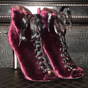 Steve Madden Zepplin Peep-Toe Ankle Boots Size 10